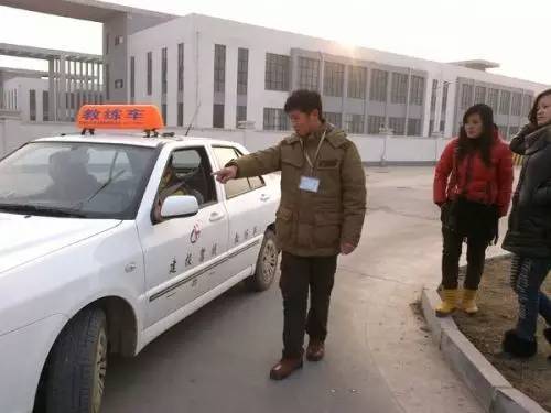 汽車陪練老師：今天起，我再也不想騙人了！