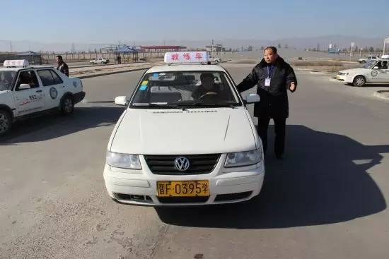 汽車陪練老師：今天起，我再也不想騙人了！